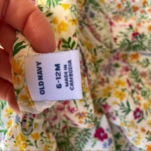 Old Navy floral dress​​​​​ - Picture 3 of 4